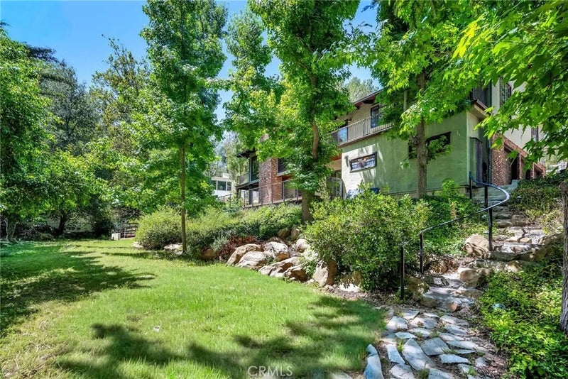 84 Buckskin Road
