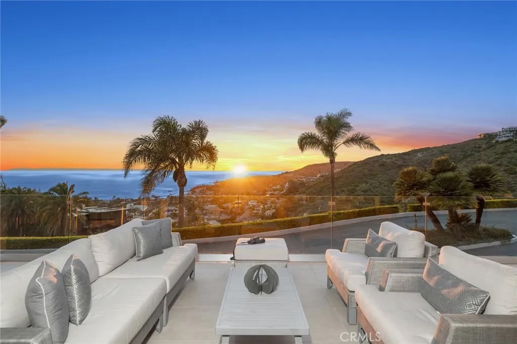 654 Canyon View Drive