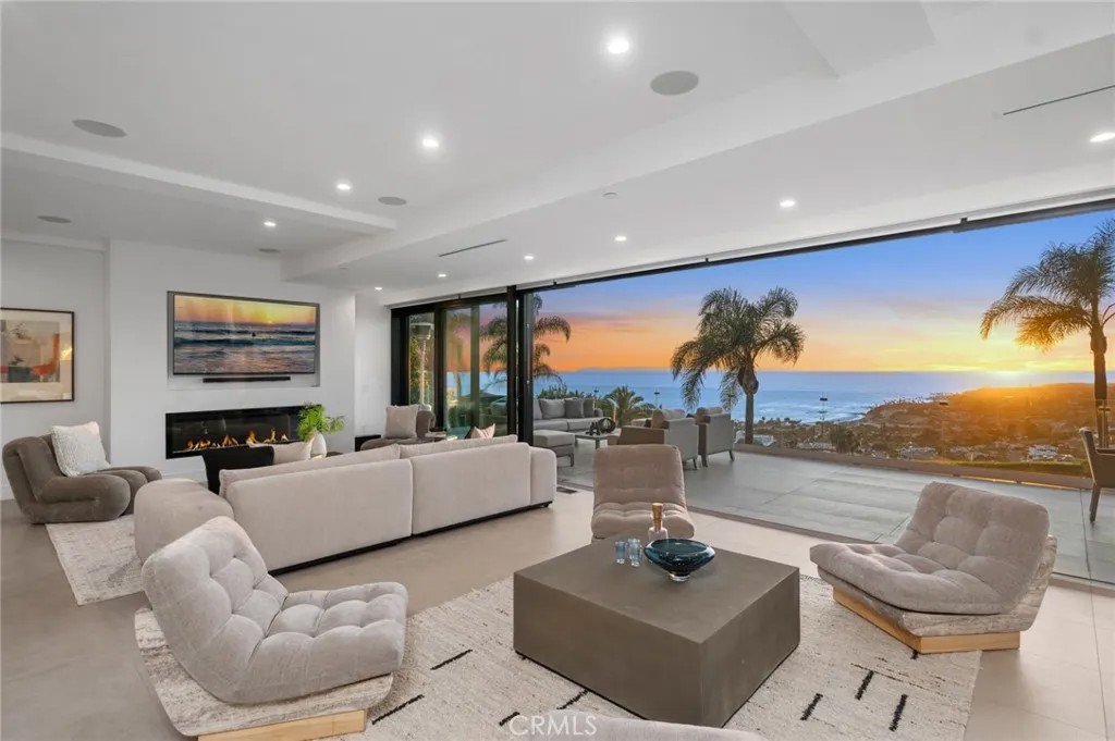 654 Canyon View Drive