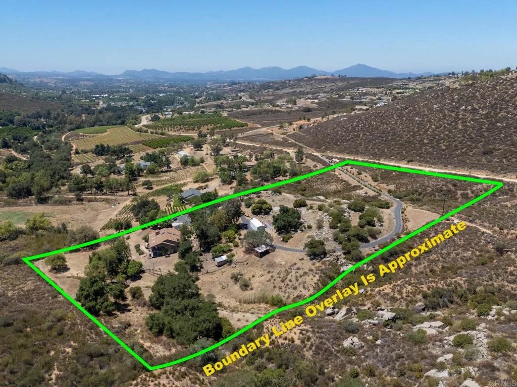 21041 Black Canyon Road