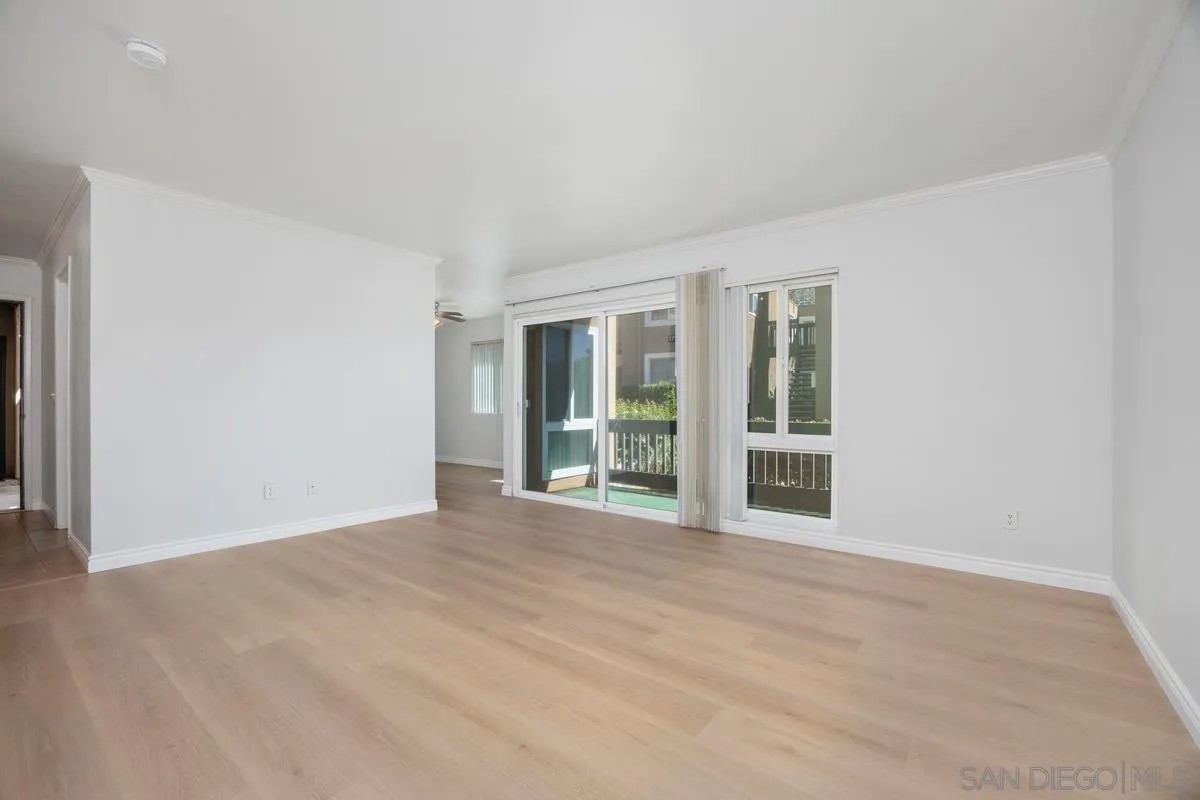17199 W Bernardo Dr 104