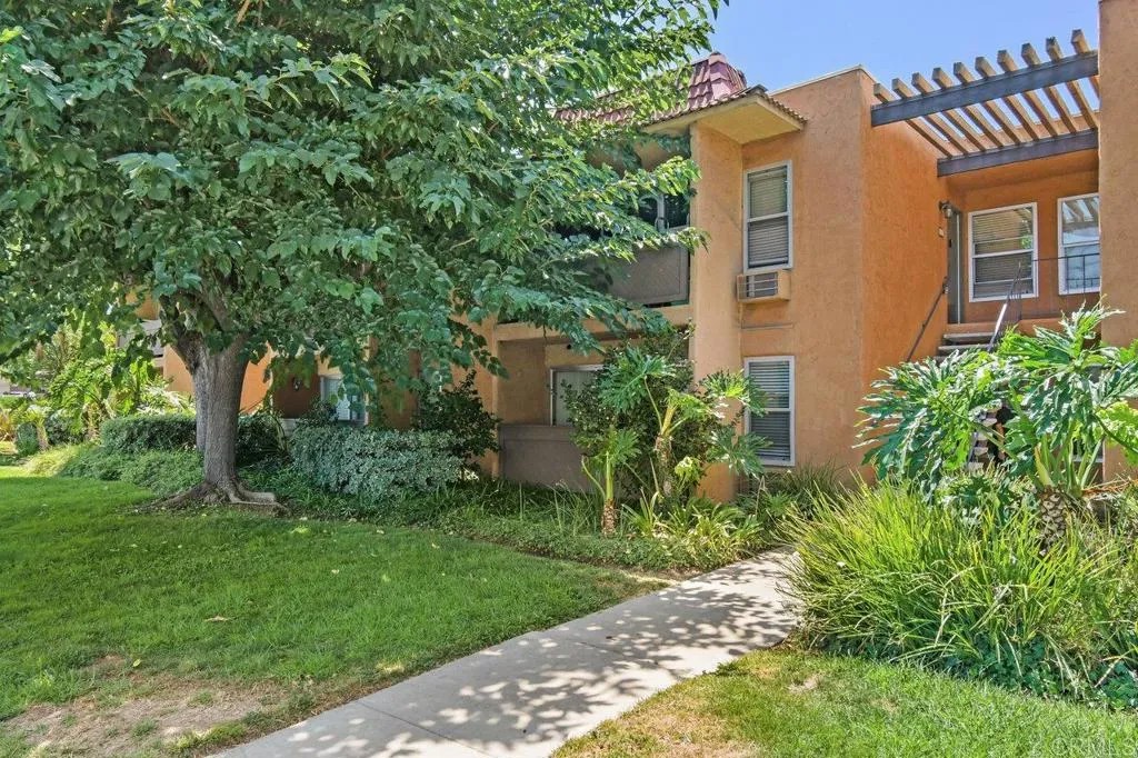 6911 Alvarado Road 16