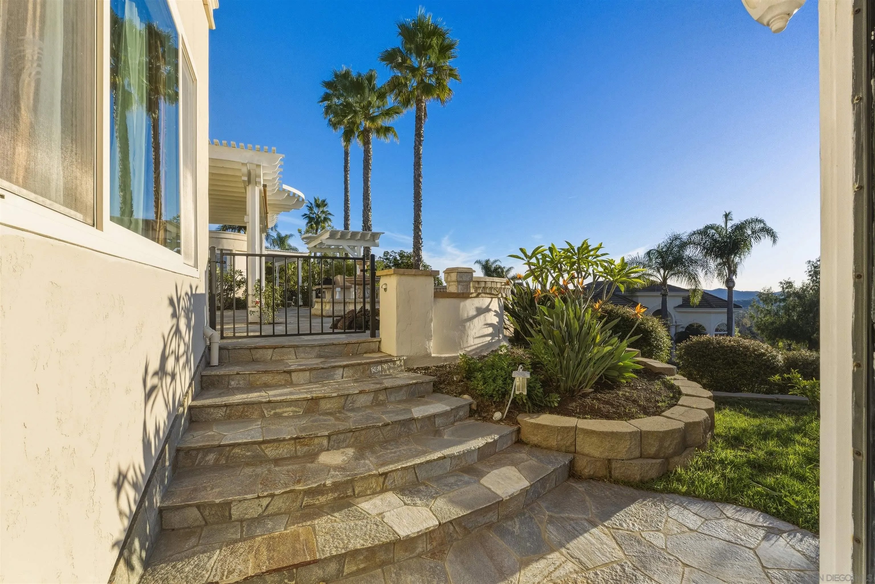 2464 Canyon Creek Rd