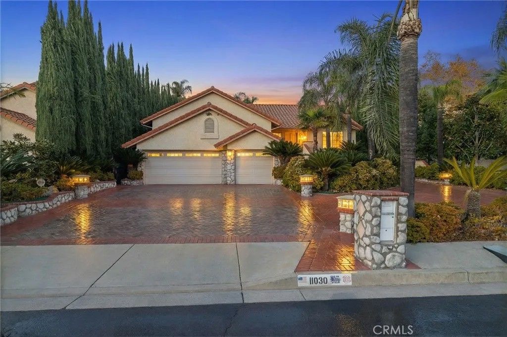 Photo of 11030 Vicksburg Court, Rancho Cucamonga, CA 91737 (MLS # AR25258903)