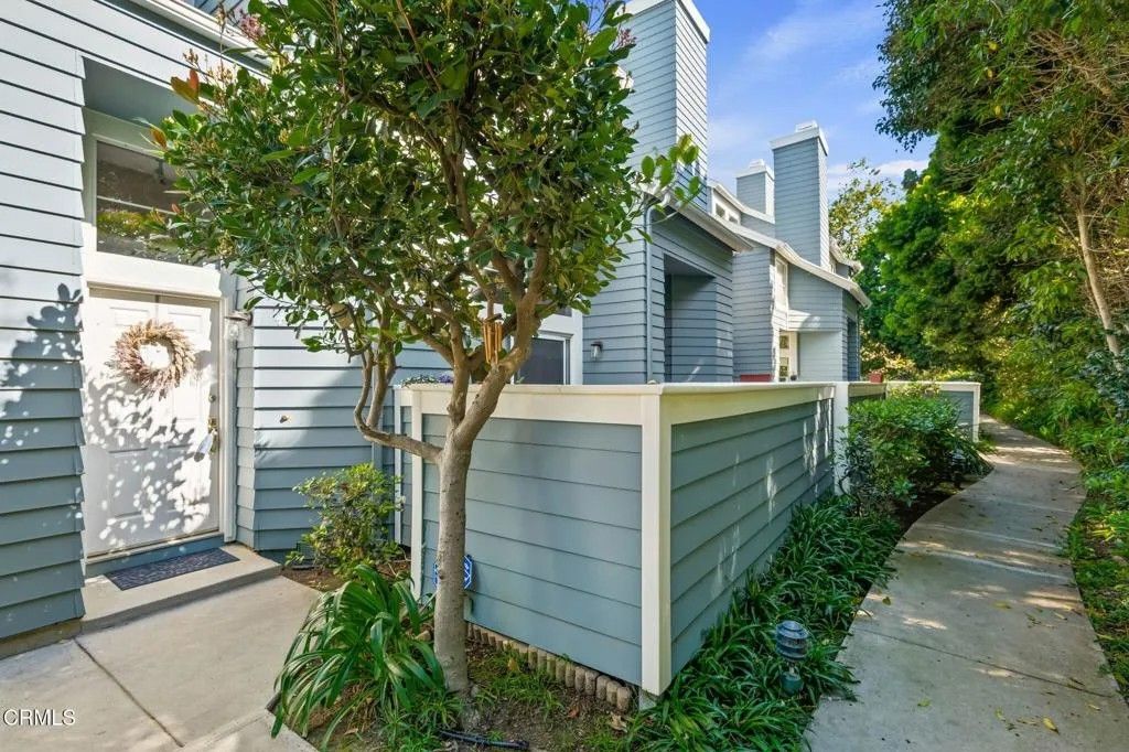 Photo of 4916 Berlioz Street, Ventura, CA 93003 (MLS # V1-34923)