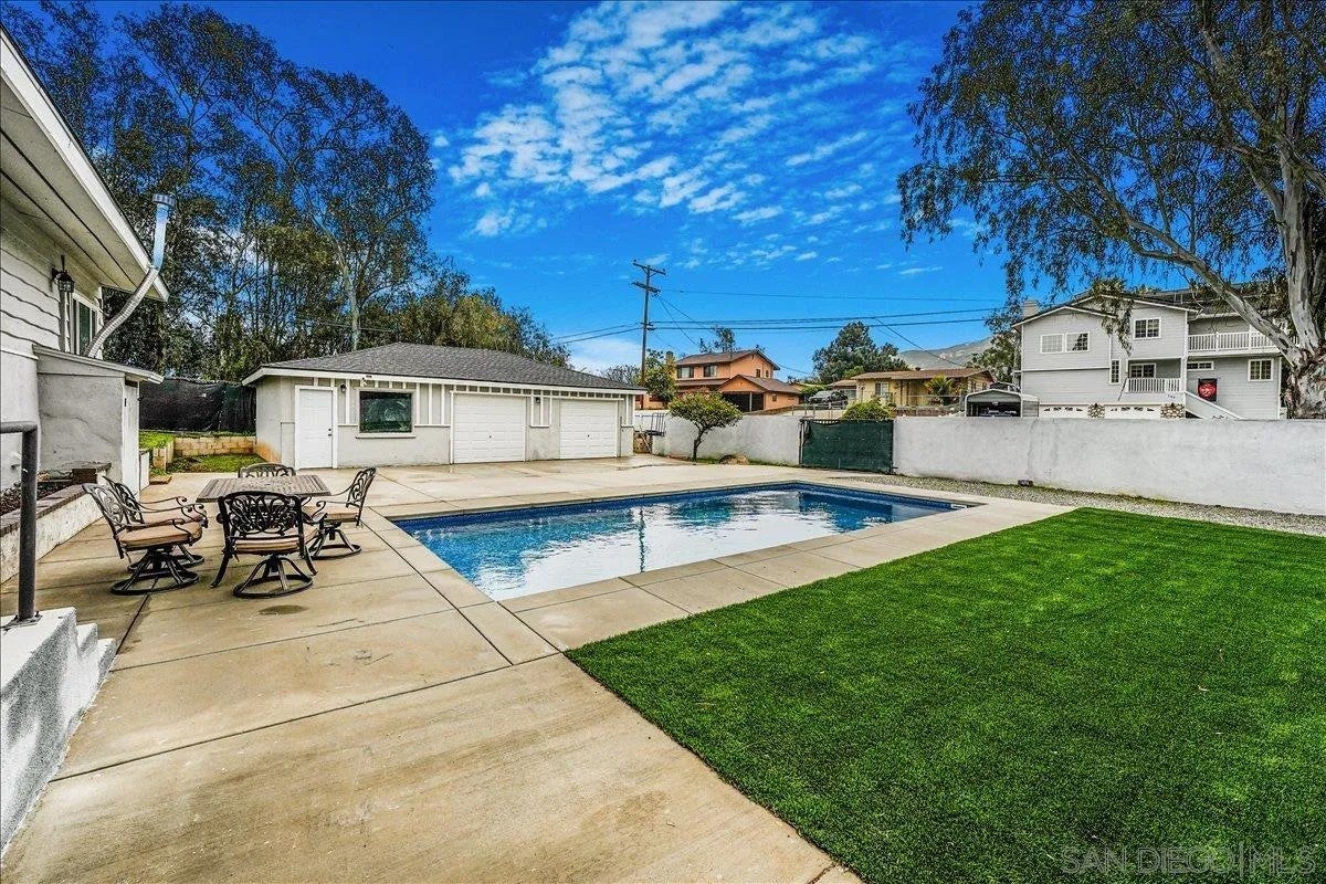 2408 Suncrest Blvd