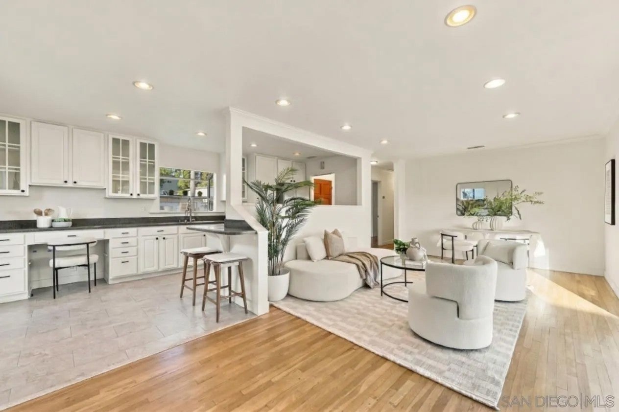 7931 Canary Way