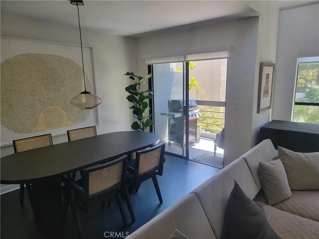 Photo of 1235 Yale St, Santa Monica, CA 90404 (MLS # CV25242123)