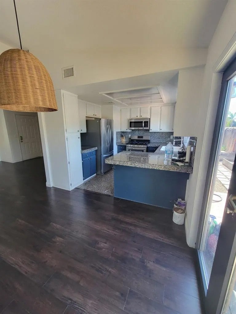2299 San Remo Circle