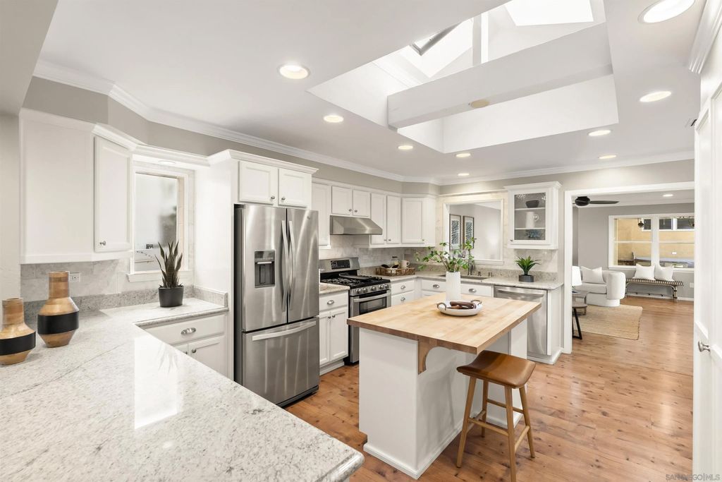 Photo of 1244 Wilbur Ave, San Diego, CA 92109 (MLS # 260009085)