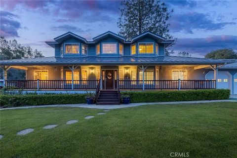 Photo of 50711 Road 426, Oakhurst, CA 93644 (MLS # FR26078506)