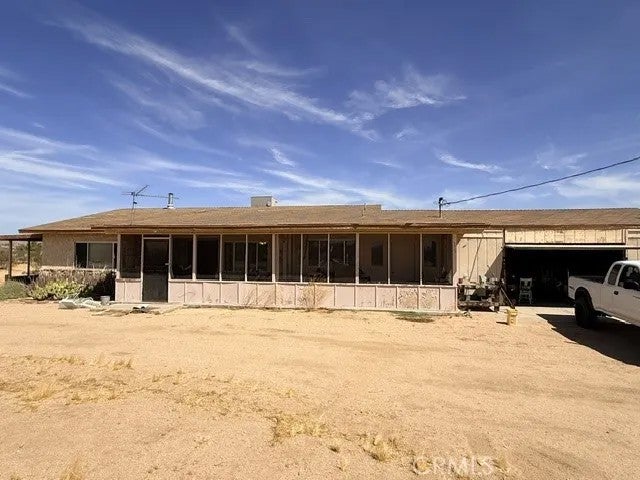 575 Warren Vista