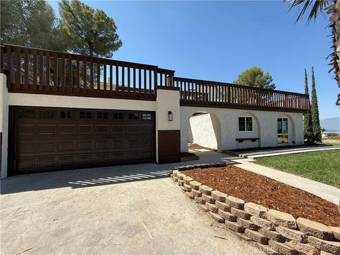 Photo of 25051 Crestview Drive, Loma Linda, CA 92354 (MLS # IV25232519)