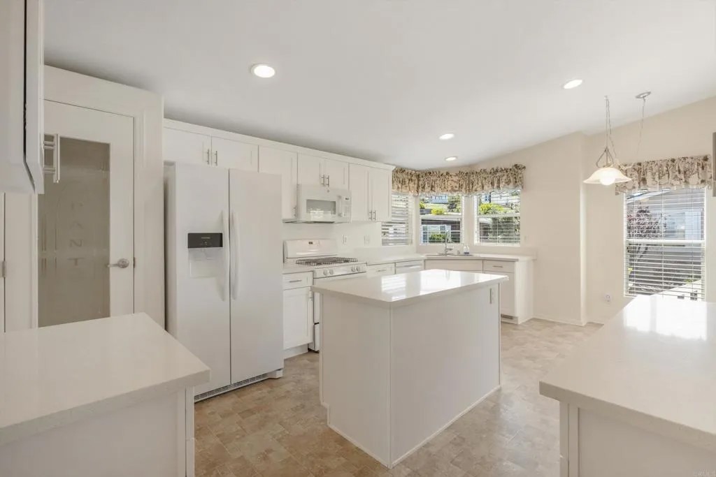 1145 E Barham 160