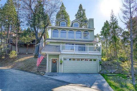 Photo of 40624 Saddleback Rd, Bass Lake, CA 93604 (MLS # FR26061006)