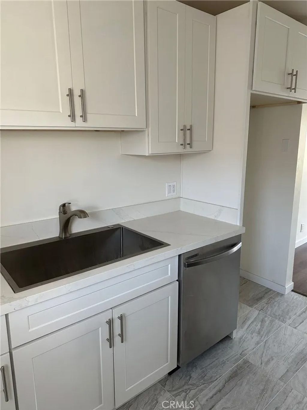 Photo of 2660 N Frederic St #A, Burbank, CA 91504 (MLS # BB25249248)