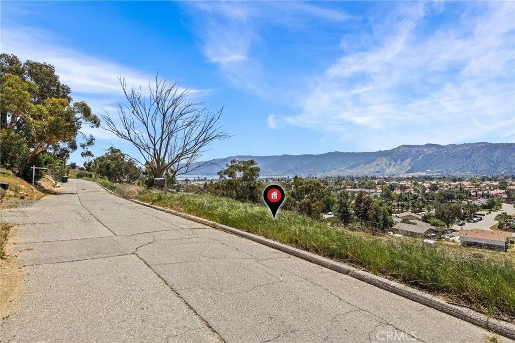 Photo of 16427 Bailey, Lake Elsinore, CA 92530 (MLS # IG25088679)