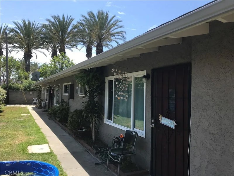 1250 W 2nd