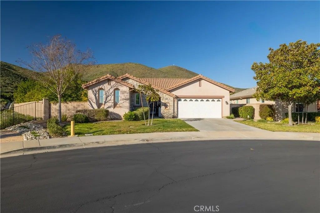 Photo of 28128 Summitrose Dr, Menifee, CA 92584 (MLS # SW26018773)