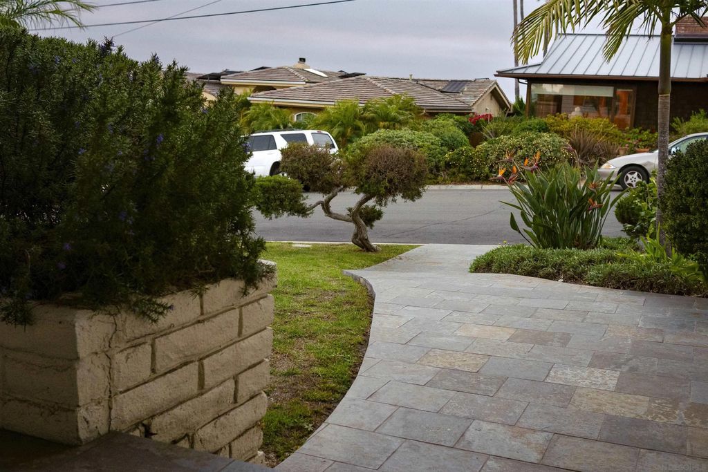 Photo of 5531 Ladybird Ln, La Jolla, CA 92037 (MLS # 250045796)