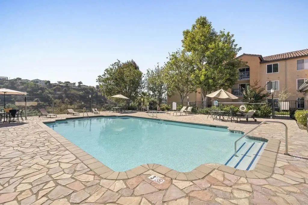 San Diego, California 92122, United States, 2 Bedrooms Bedrooms, ,2 BathroomsBathrooms,Residential,Active,241871