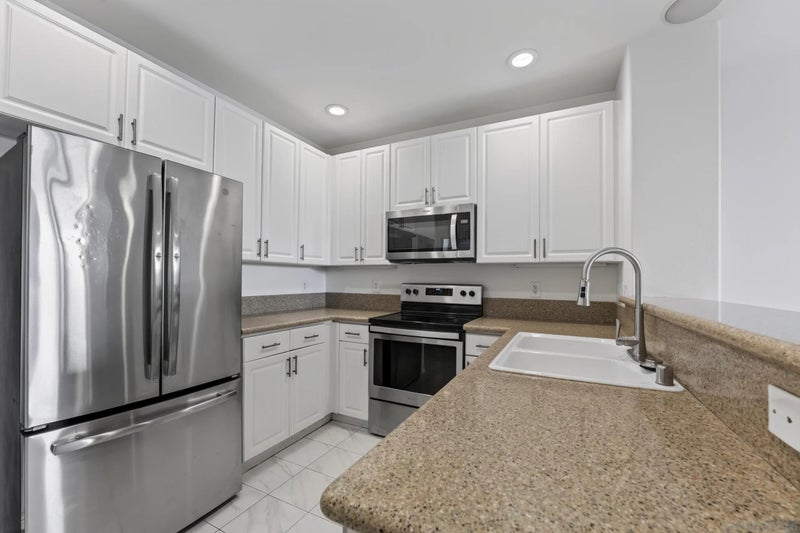 1601 India St. 111