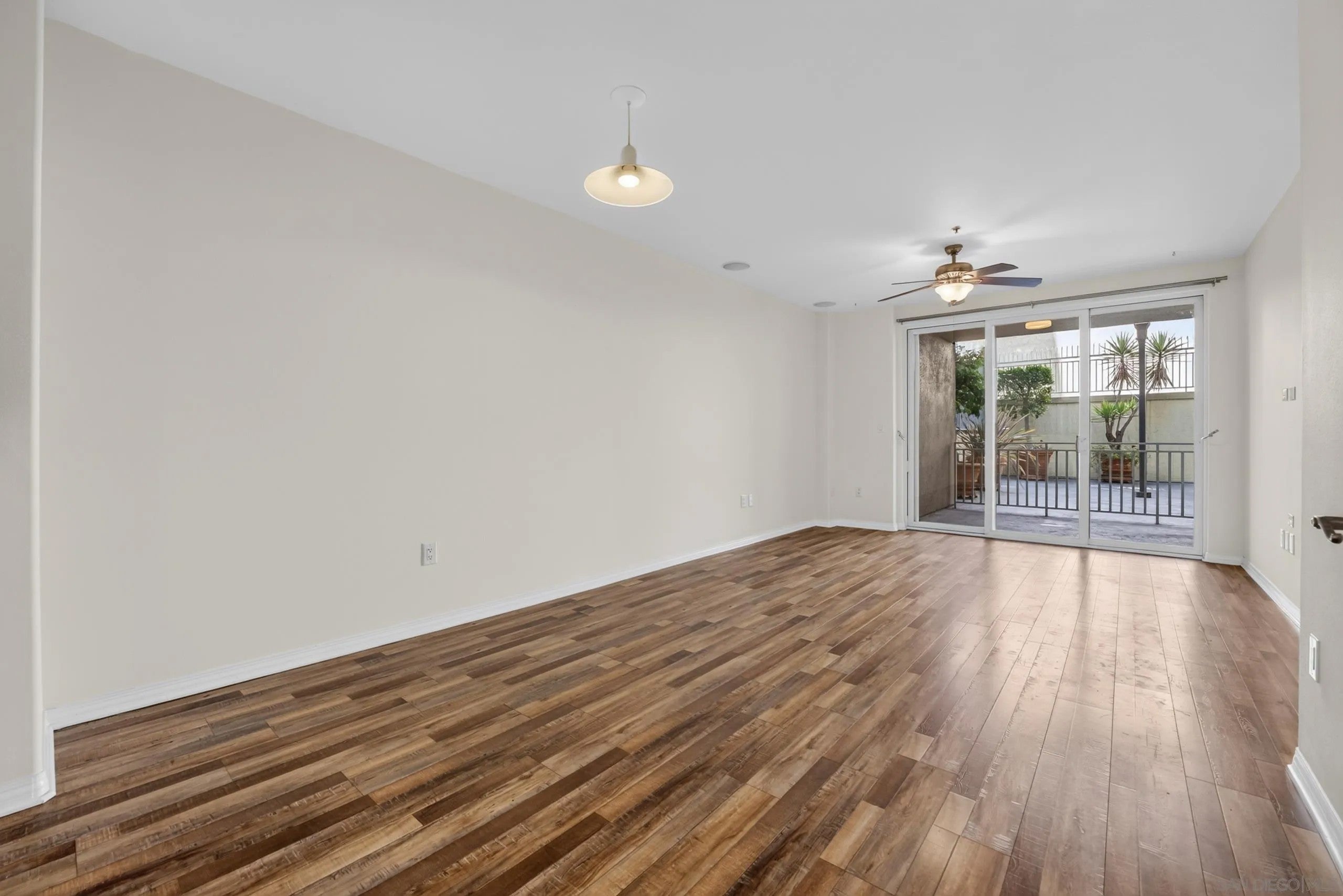 1601 India St. 111