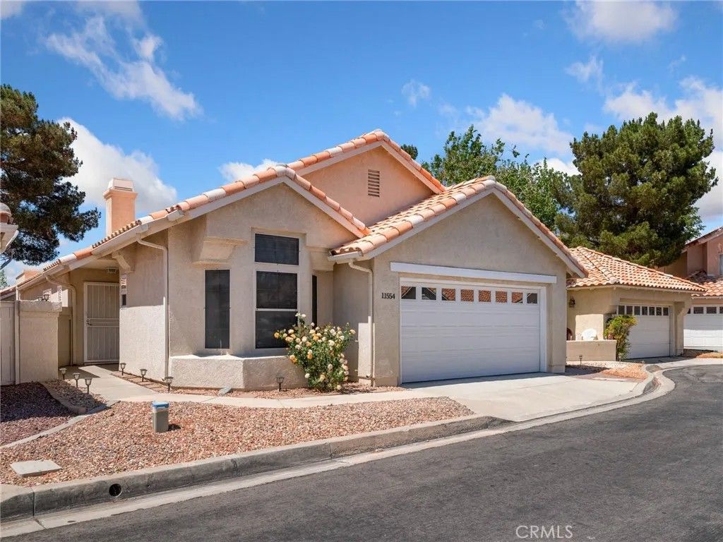Photo of 11554 Francisco Place, Apple Valley, CA 92308 (MLS # HD26080919)