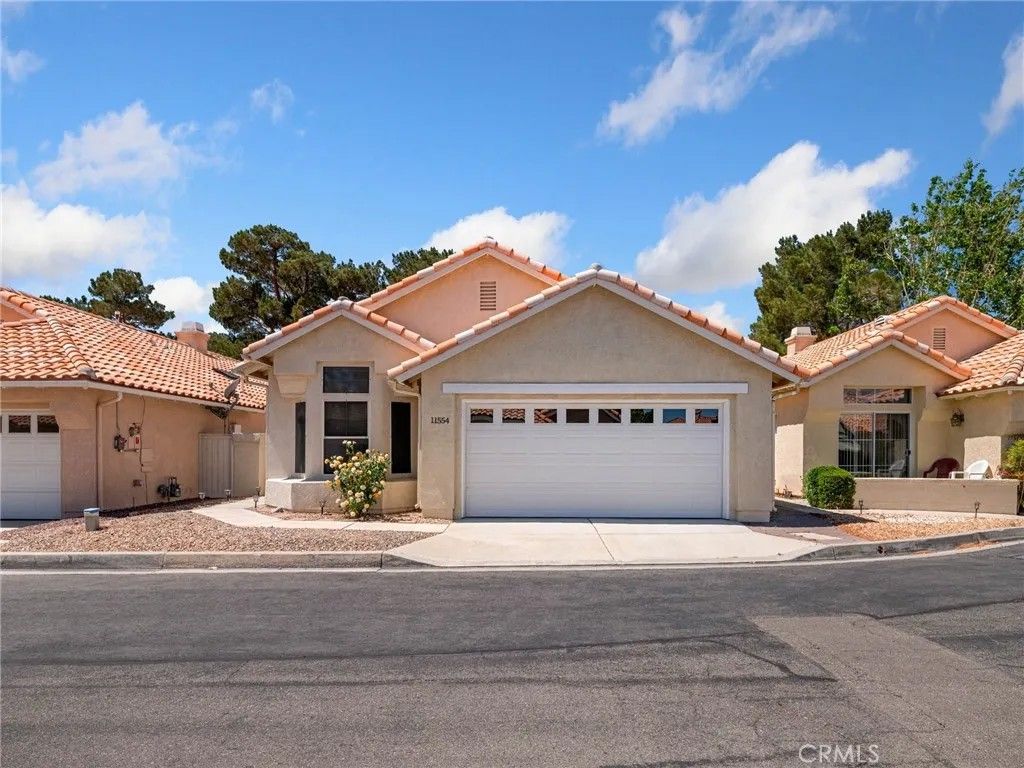 Photo of 11554 Francisco Place, Apple Valley, CA 92308 (MLS # HD26080919)