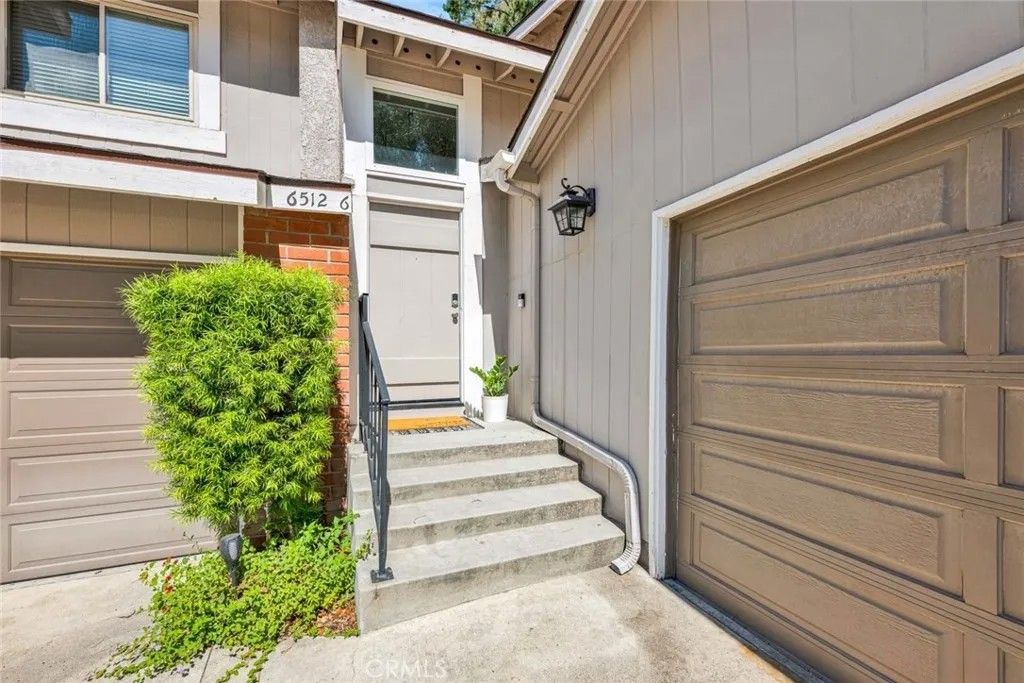 Photo of 6512 E Camino Vista #6, Anaheim Hills, CA 92807 (MLS # PW26067508)