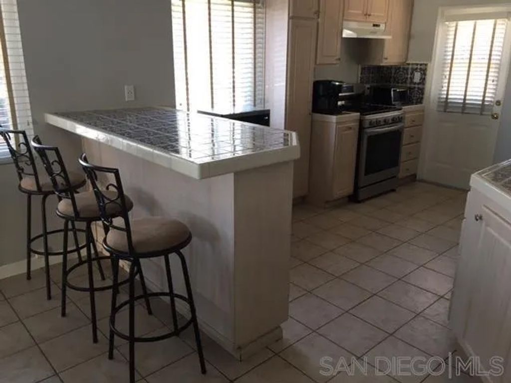 Photo of 8153 Camino Del Oro, La Jolla, CA 92037 (MLS # 250046231)