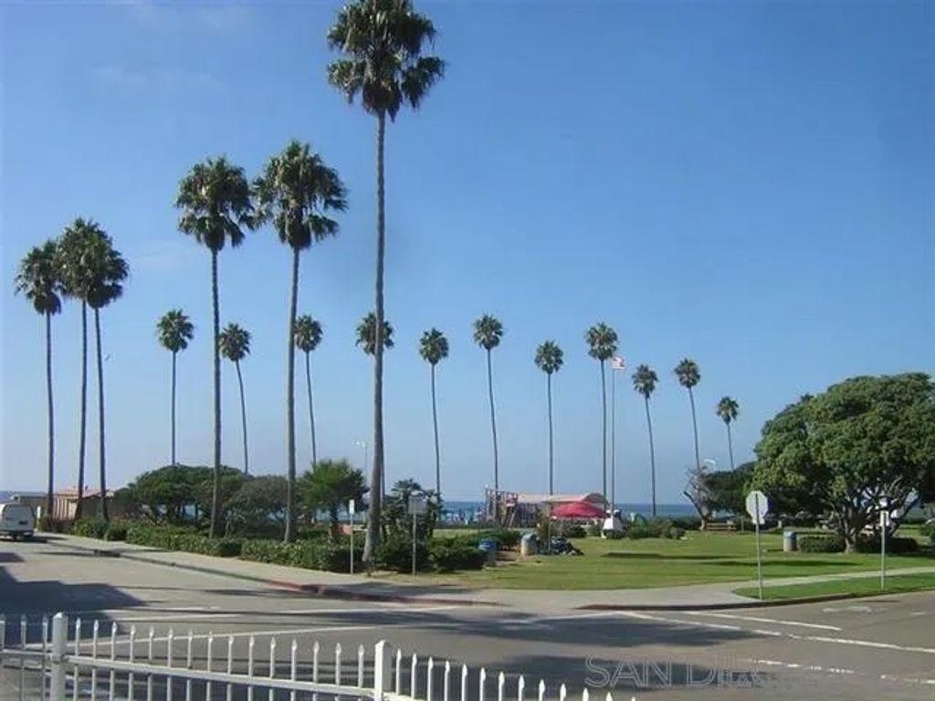 Photo of 8153 Camino Del Oro, La Jolla, CA 92037 (MLS # 250046231)