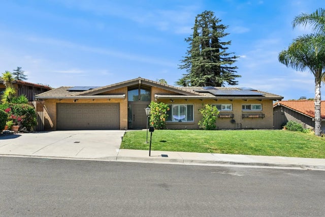 4744 Via Serra, Fallbrook