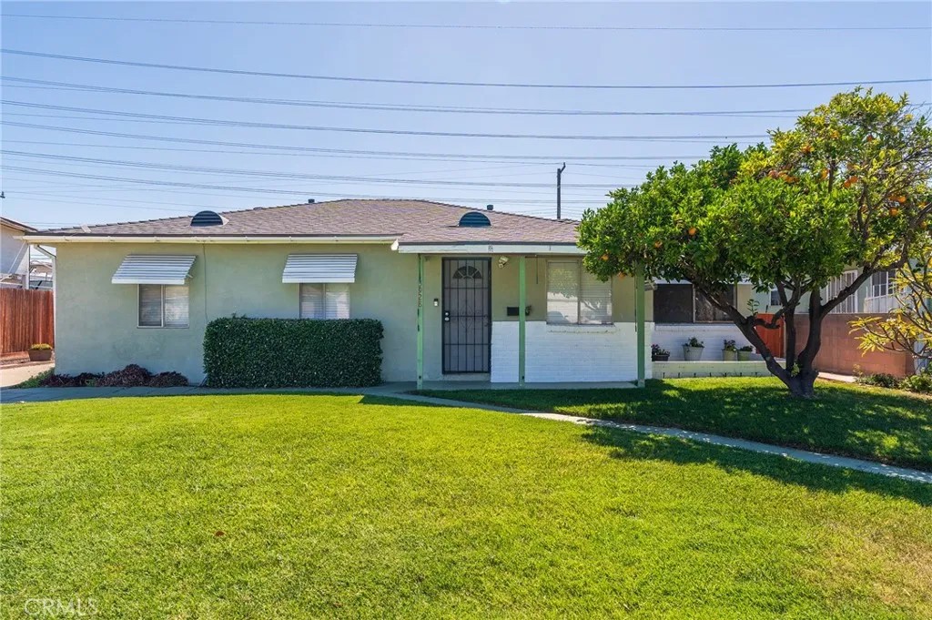 13928 Carfax Ave.