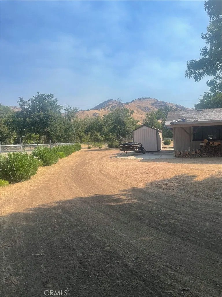 6009 Elwood Road