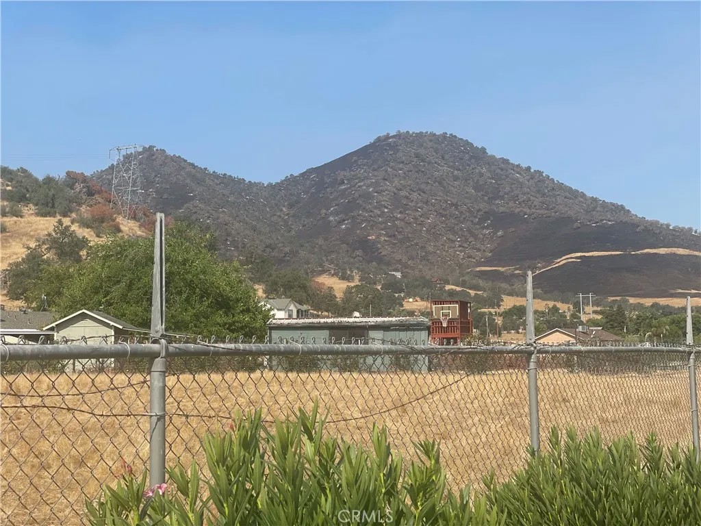 6009 Elwood Road