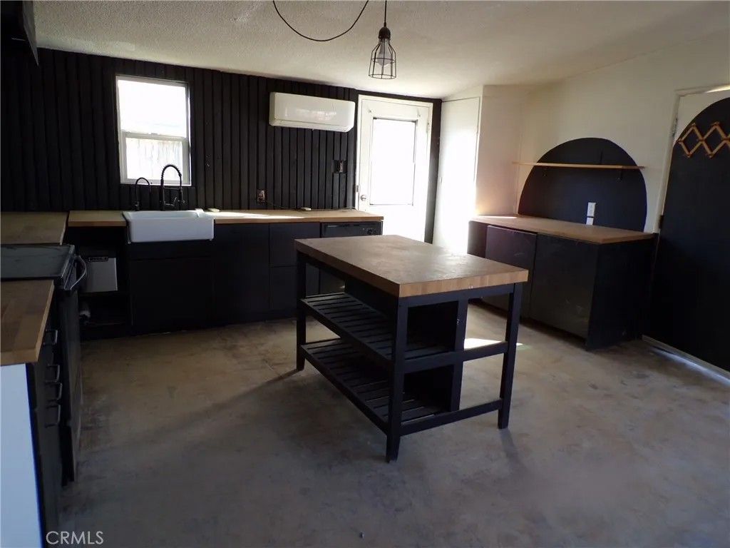 Photo of 73741 Serrano Dr, 29 Palms, CA 92277 (MLS # JT25274239)