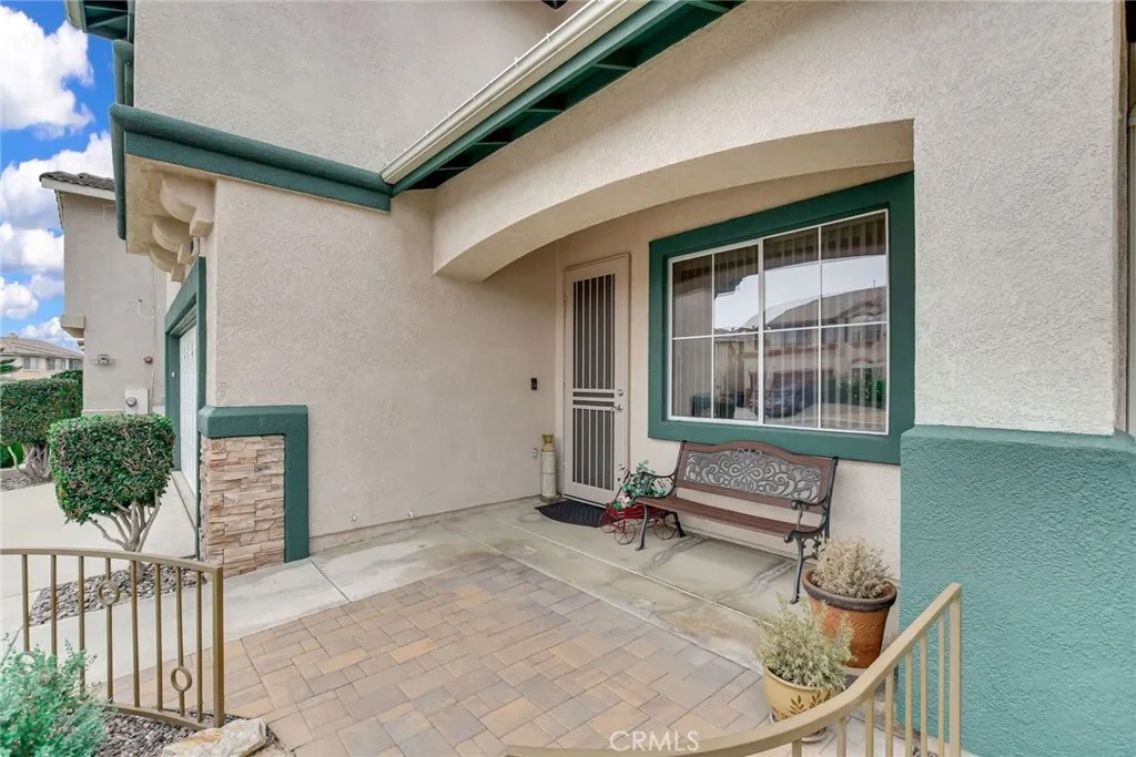 5744 Tamarisk Way
