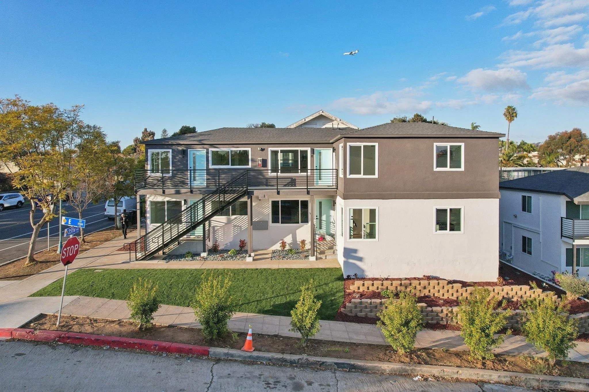 924 25th Street
