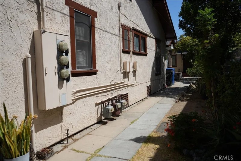 1138 S Ardmore