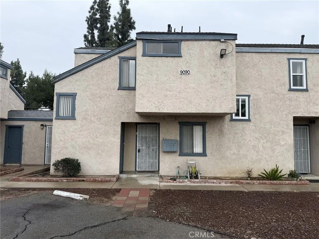 Photo of 9090 Colony Place #B, Riverside, CA 92503 (MLS # IG26001107)