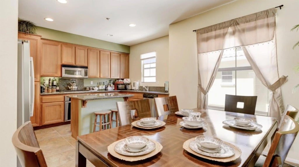 Photo of 2293 Huntington Point Rd #156, Chula Vista, CA 91914 (MLS # 260018834)