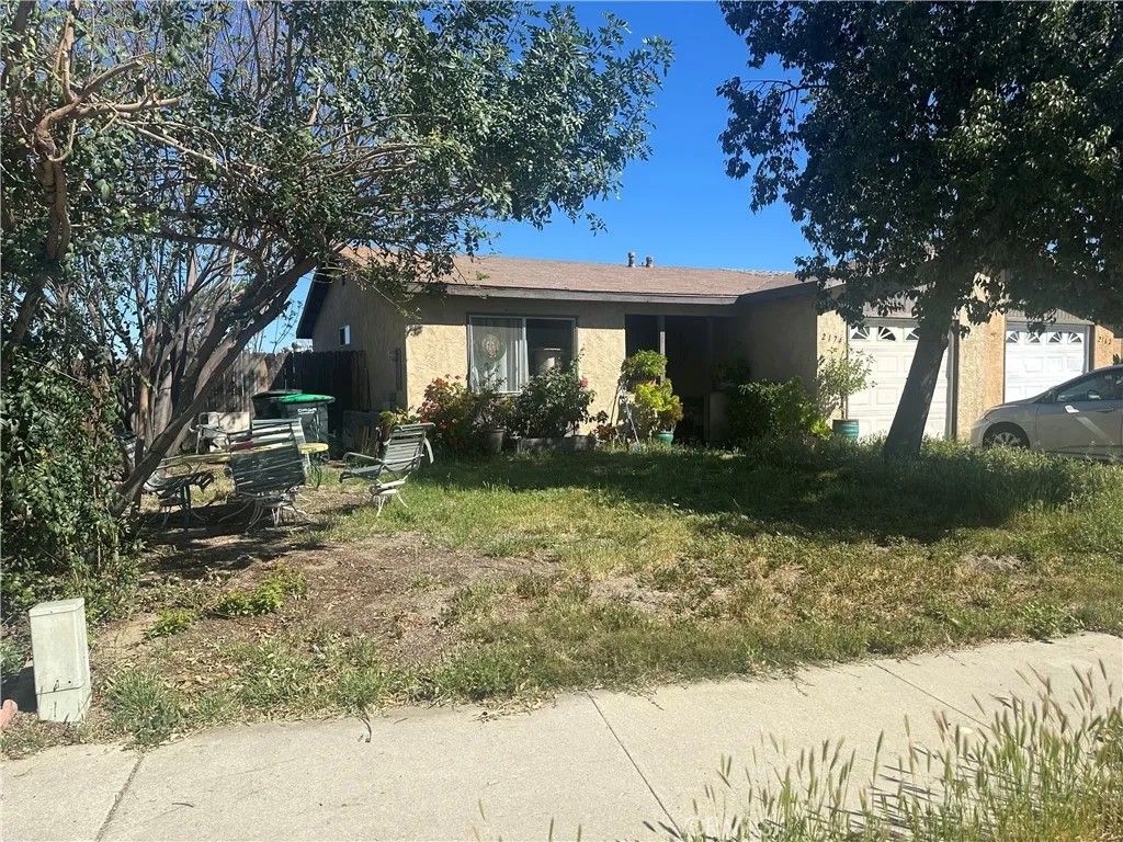 Photo of 2174 Avenida Olivos, Hemet, CA 92545 (MLS # ND26057786)