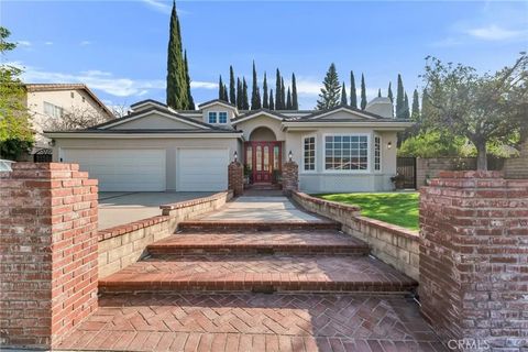 Photo of 10816 Sunnybrae, Chatsworth, CA 91311 (MLS # SR25231271)