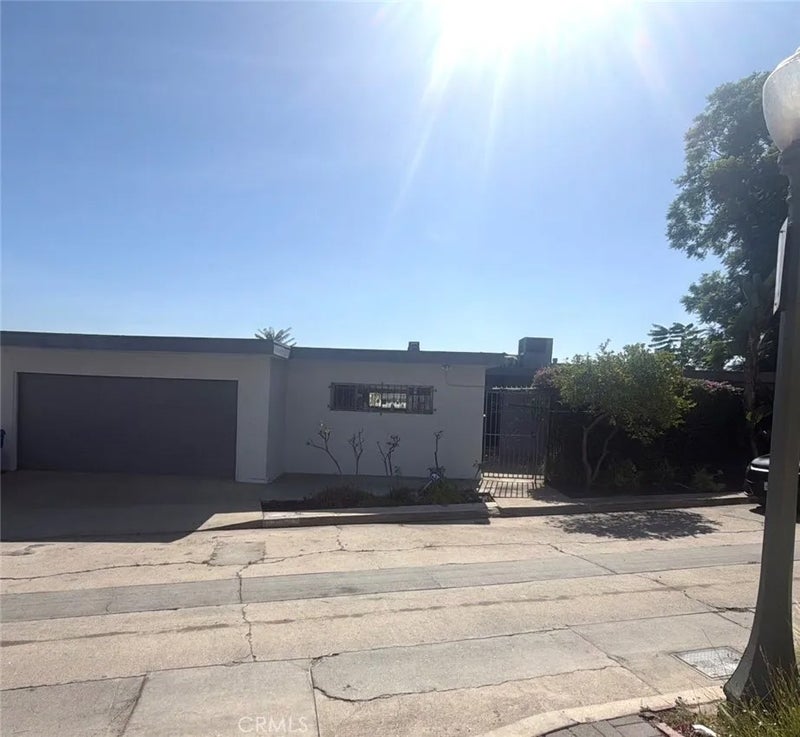2266 Ronda Vista