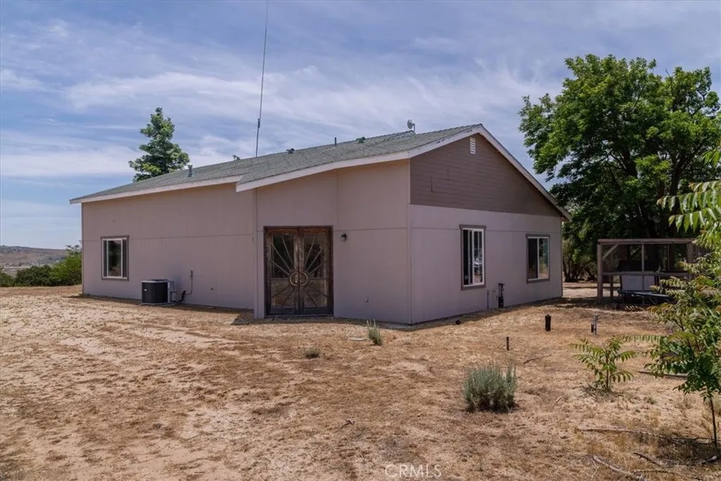 39875 Bautista Road
