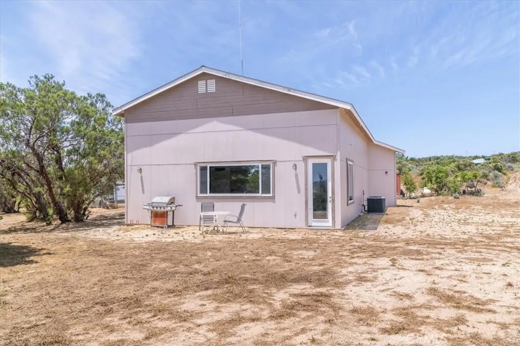 39875 Bautista Road