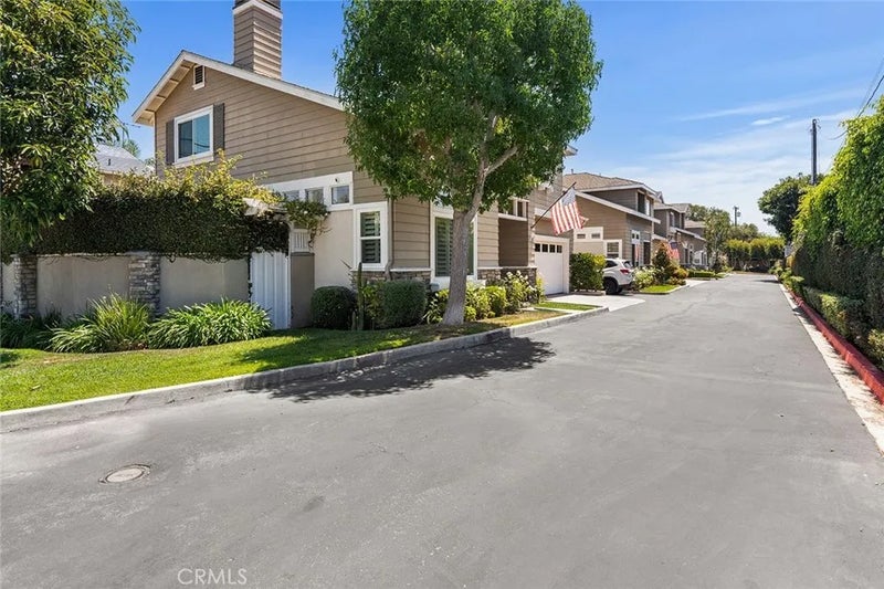 302 Turtle Bay Ln