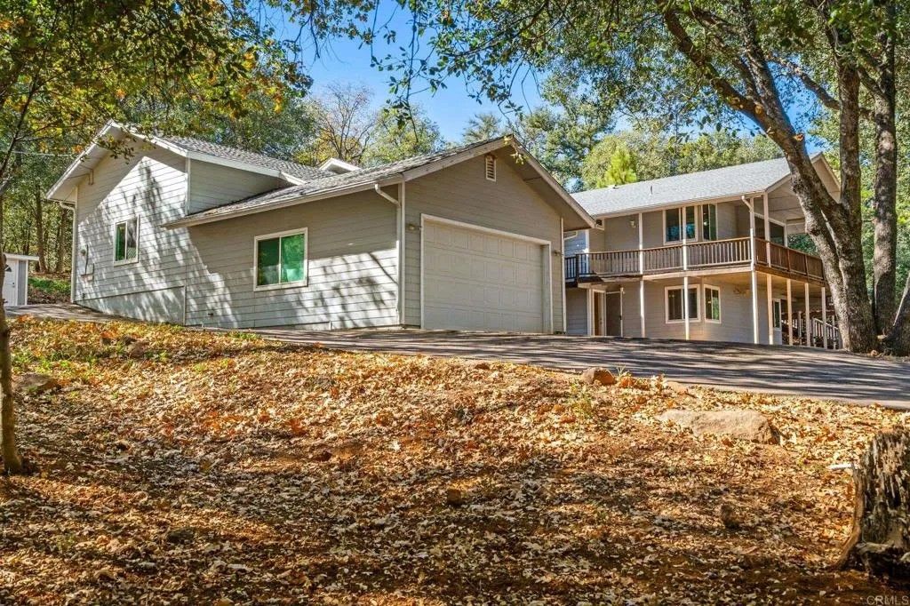 Photo of 3102 Pera Alta Drive, Julian, CA 92036 (MLS # NDP2510555)