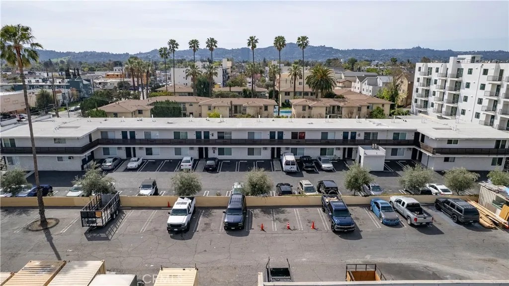 5331 Cahuenga Boulevard